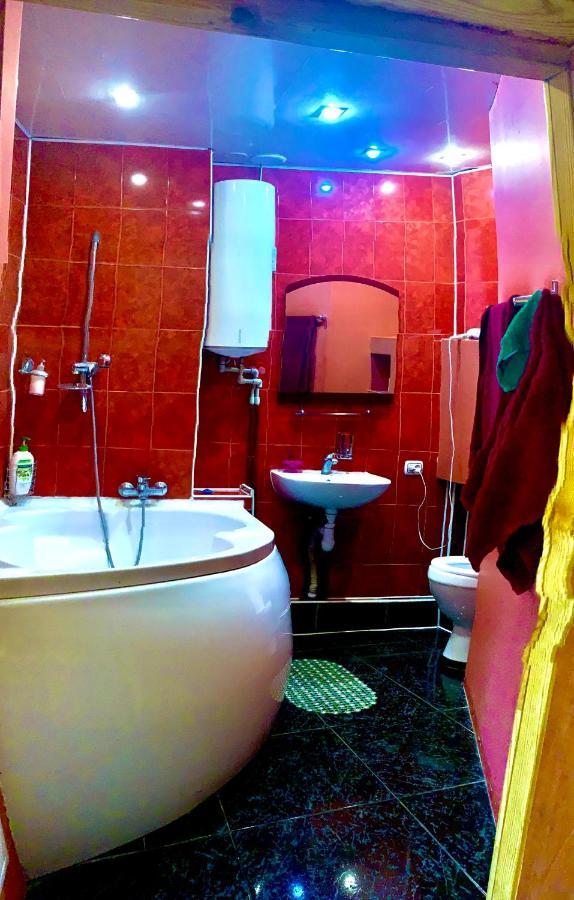 One-Bedroom Apartment On Gagarina Kharkov Ngoại thất bức ảnh